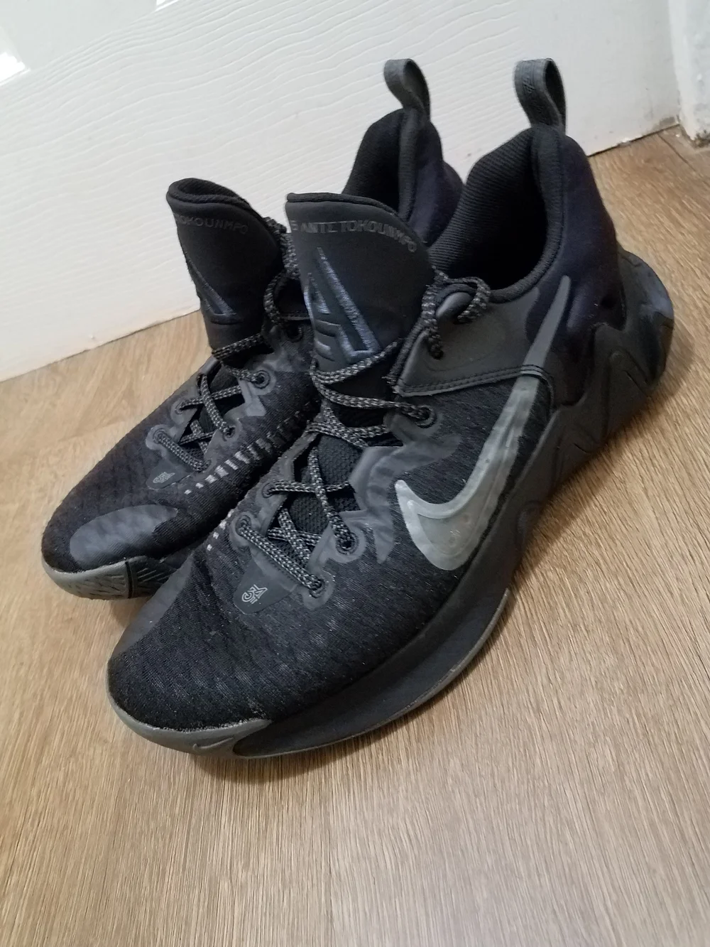 Nike Giannis Antetokounmpo mens shoes size 13